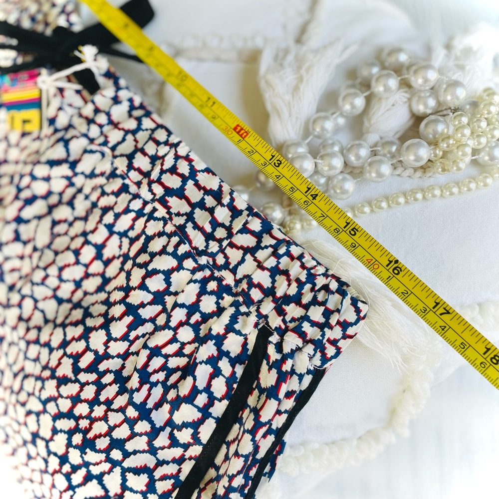 SOLD✨Mads Nørgaard | M/L | Silk Pixel Popo Black Red Blue Drawstring Shorts NWOT - Picture 6 of 13